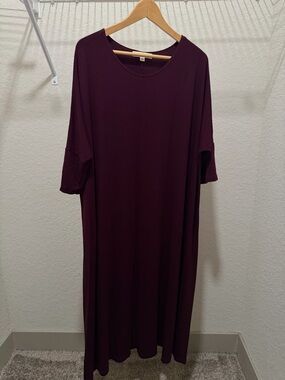 Everyday Plum Maxi Dress with Short Sleeves